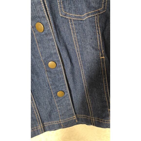 VTG Live A Little Denim Jacket sz L Blue Snap Front Pockets Fitted Top Stitched - Picture 4 of 16